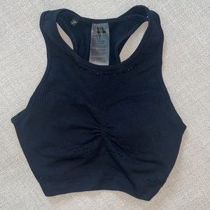 Gymshark flawless knit sports bra size Small